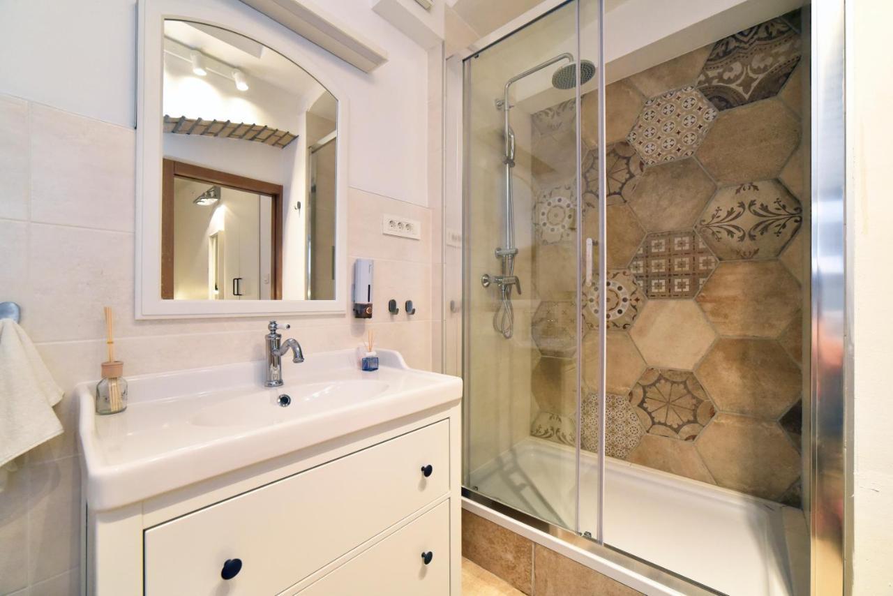 Manuela Varsavska Studio Apartments Zagreb Bagian luar foto