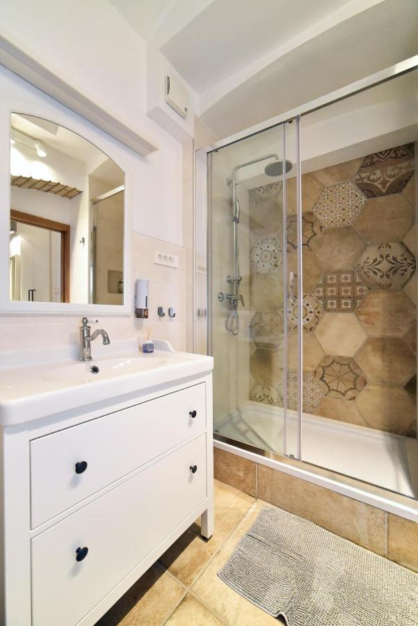 Manuela Varsavska Studio Apartments Zagreb Bagian luar foto