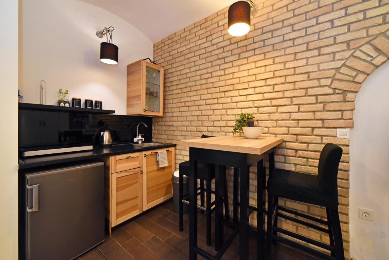 Manuela Varsavska Studio Apartments Zagreb Bagian luar foto