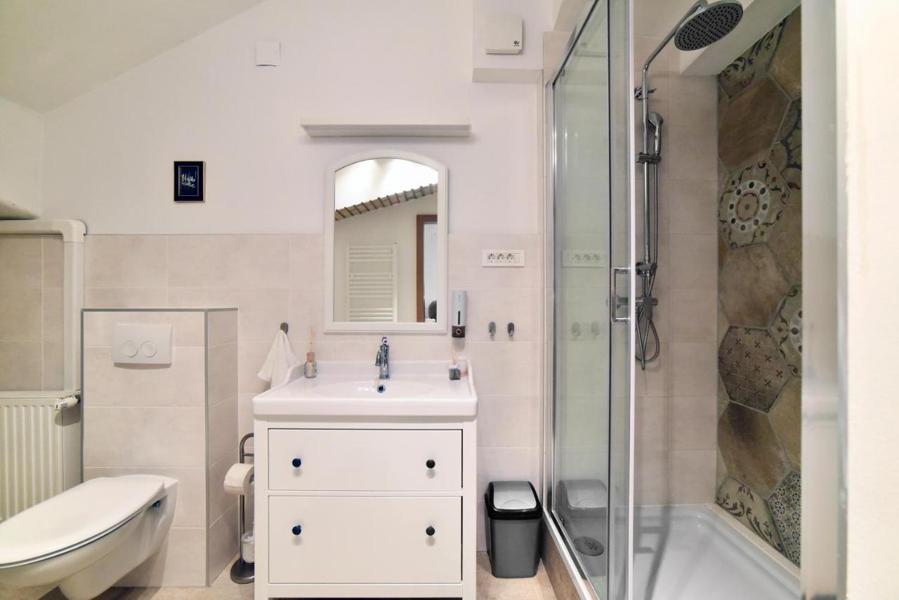 Manuela Varsavska Studio Apartments Zagreb Bagian luar foto