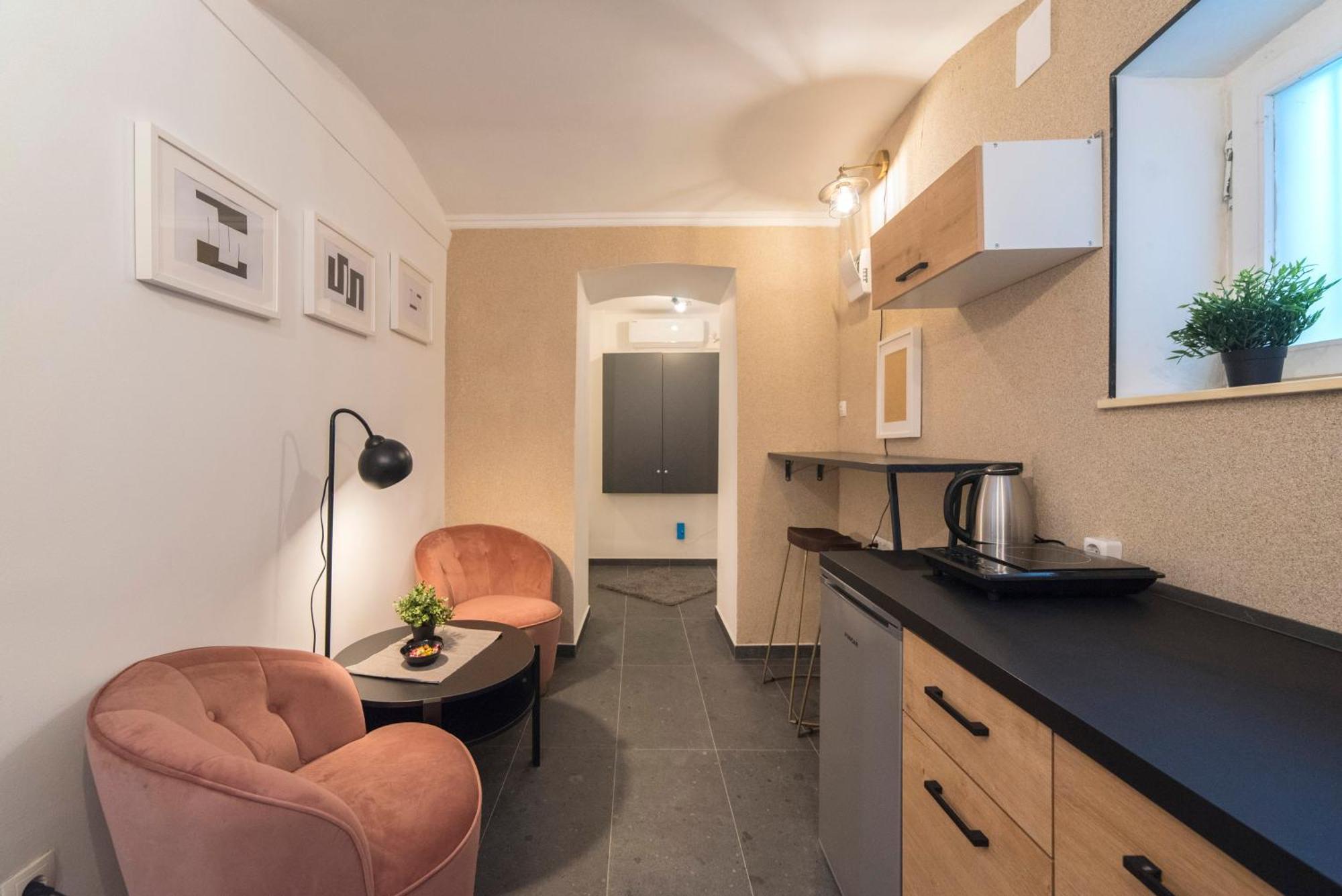 Manuela Varsavska Studio Apartments Zagreb Bagian luar foto