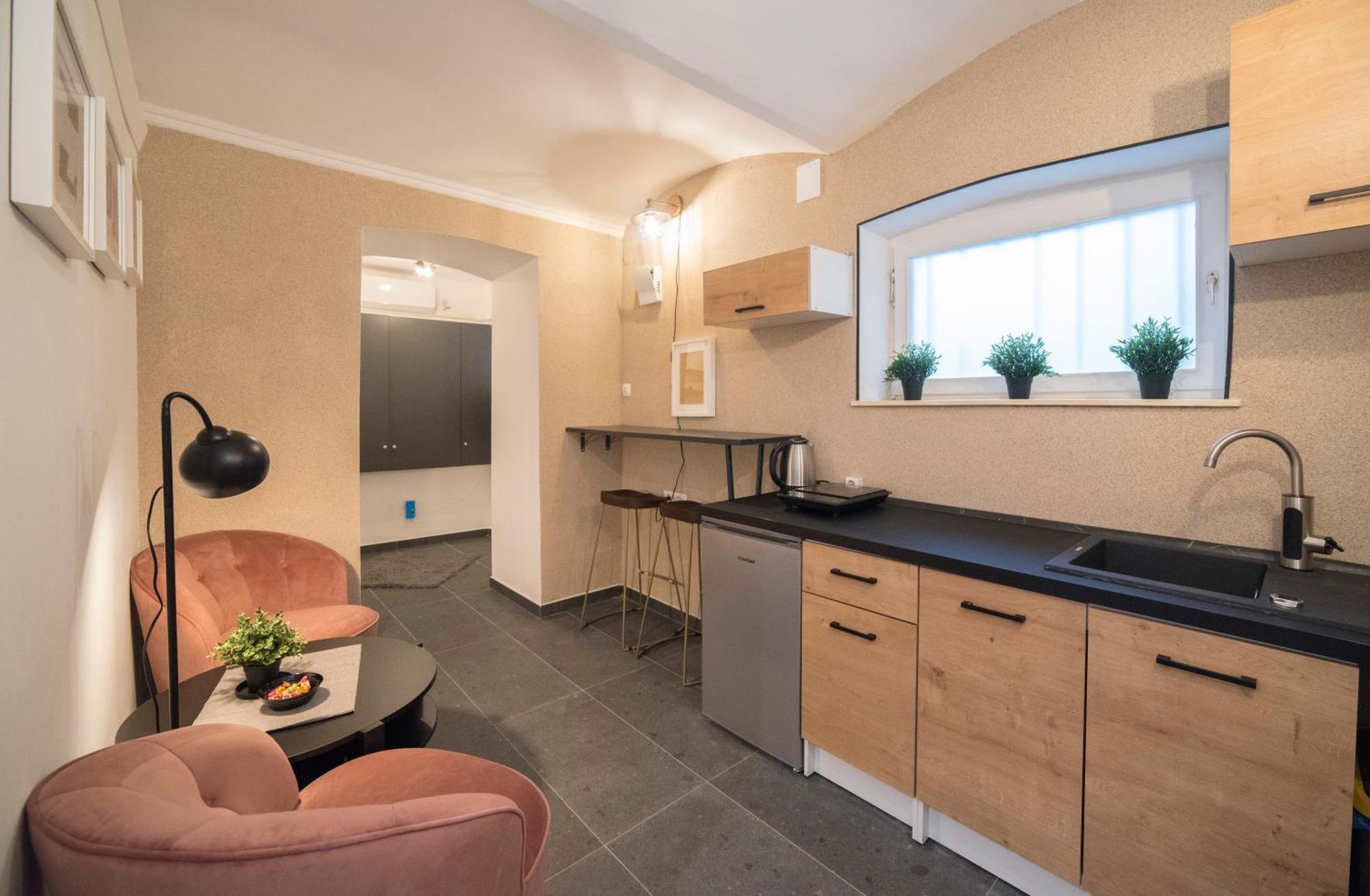 Manuela Varsavska Studio Apartments Zagreb Bagian luar foto